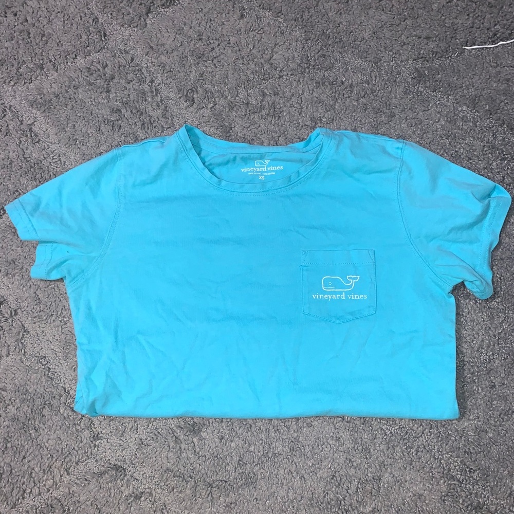 Vineyard vines tshirt